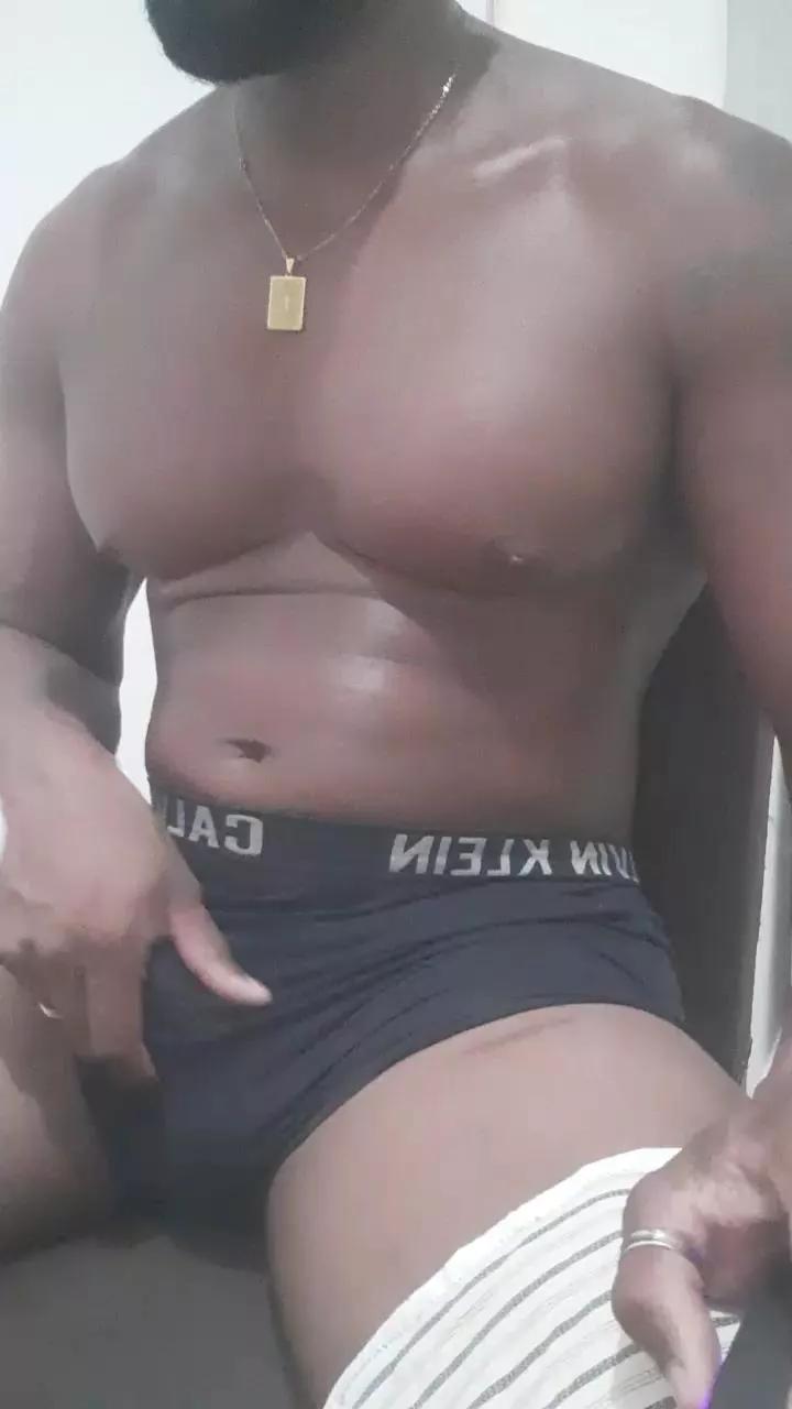 Maumau1986 on Cam4 