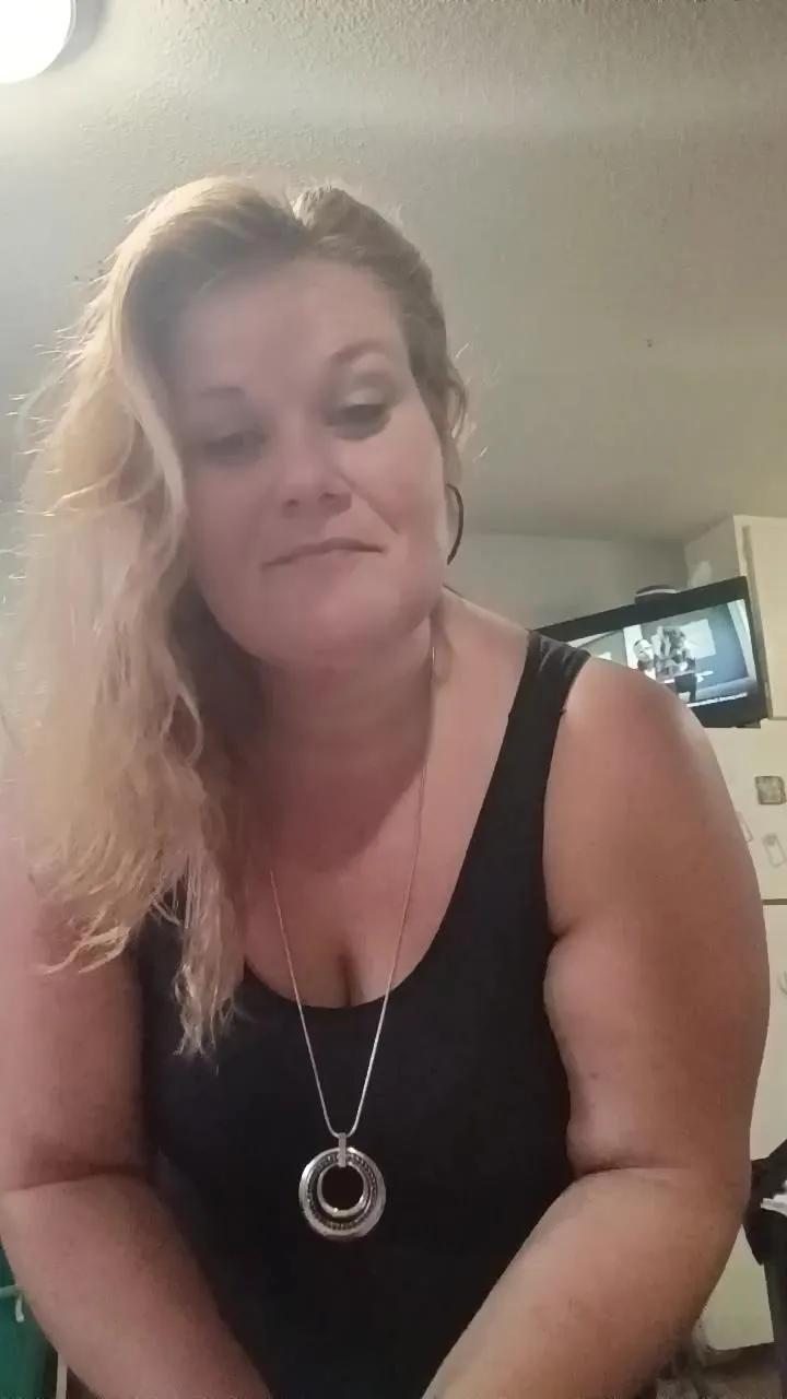 Mega_throat on Cam4
