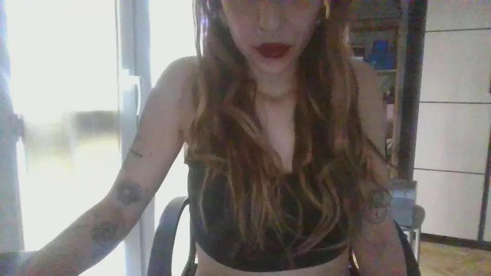 Metena on Cam4