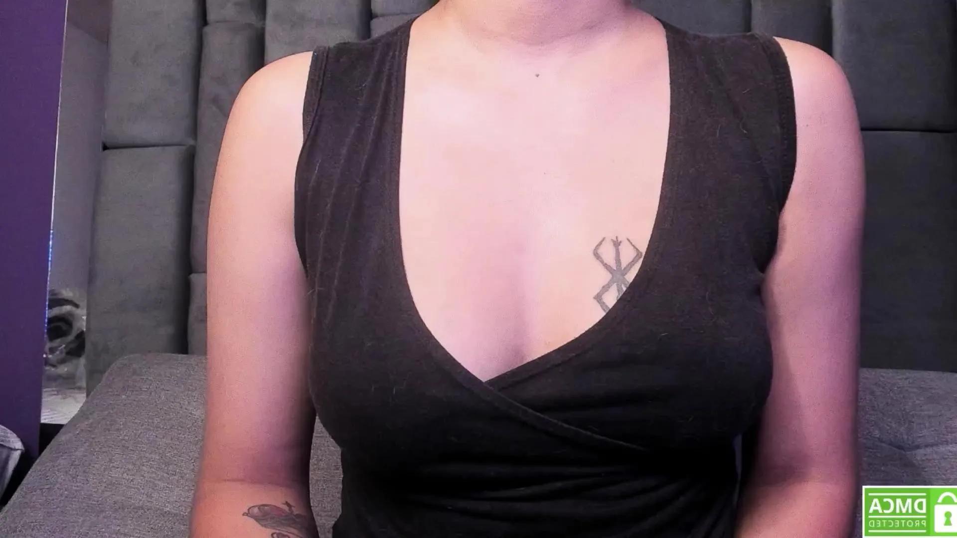 Miss__Dalia on Cam4