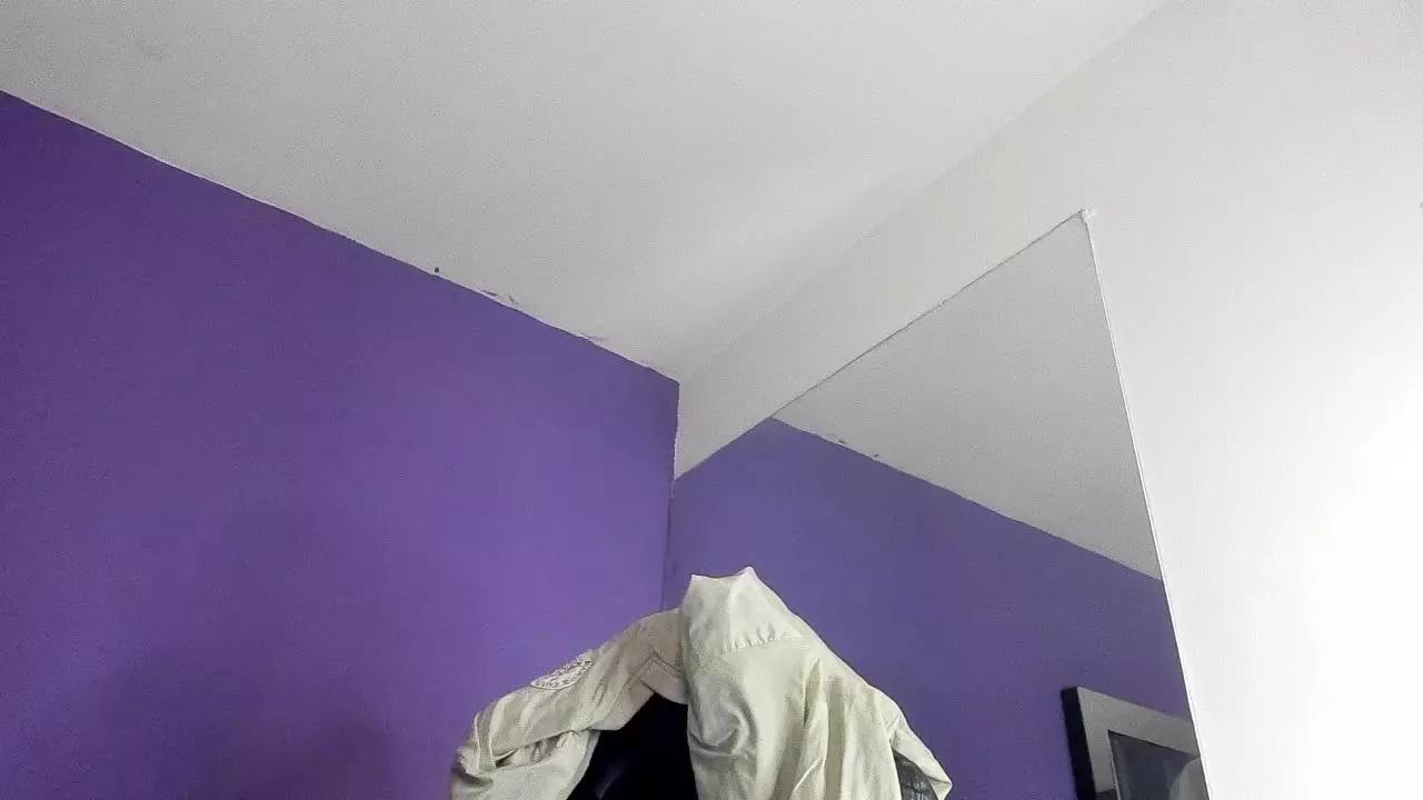 Miss__Dalia on Cam4 
