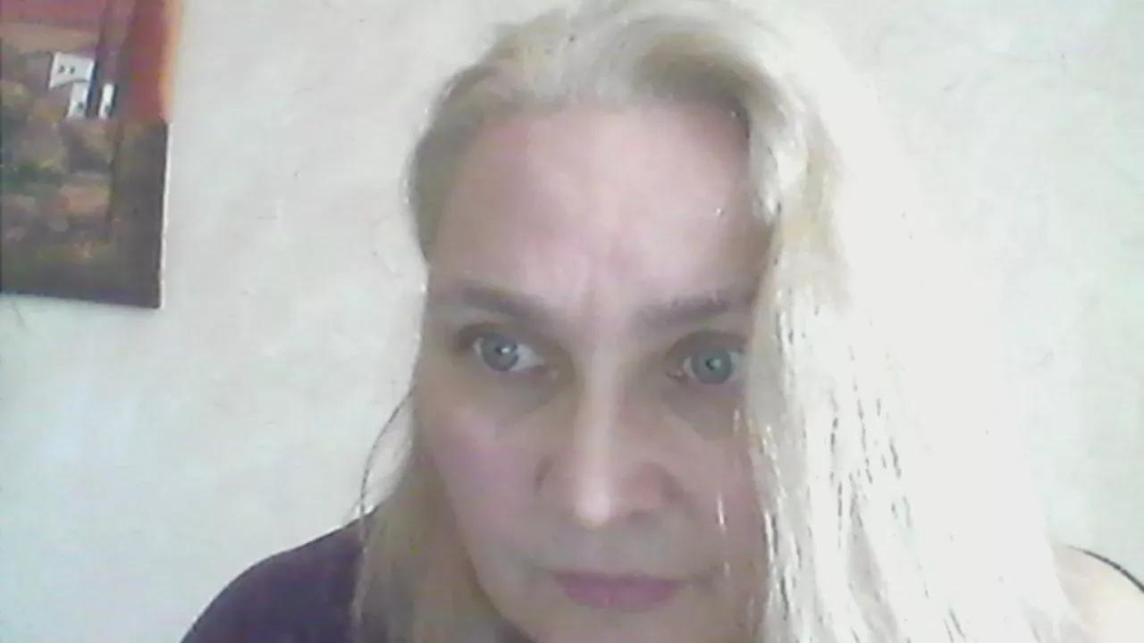 mollig42 on Cam4 