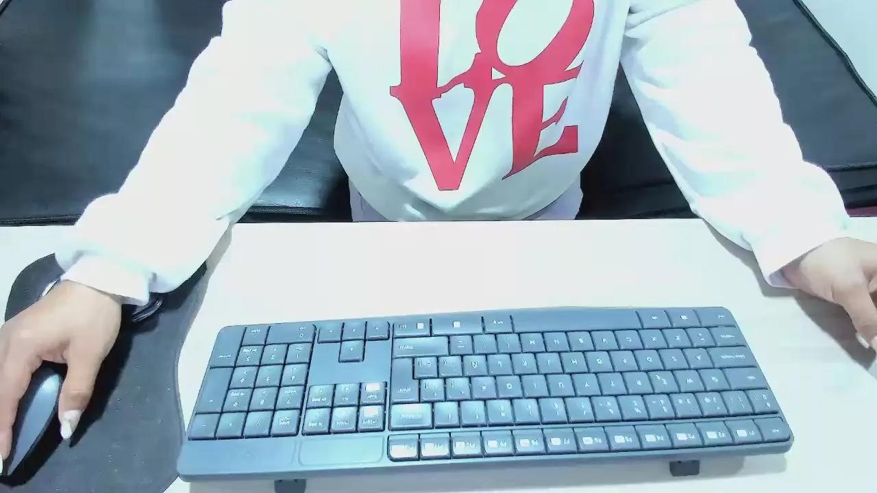 natalie_moree on Cam4 