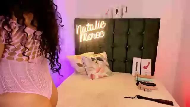 natalie_moree on Cam4 