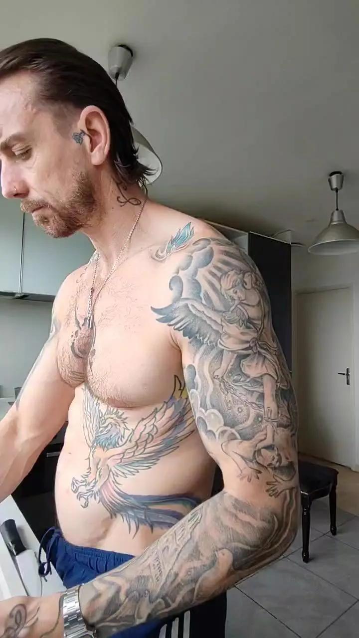 Neotrix33 on Cam4