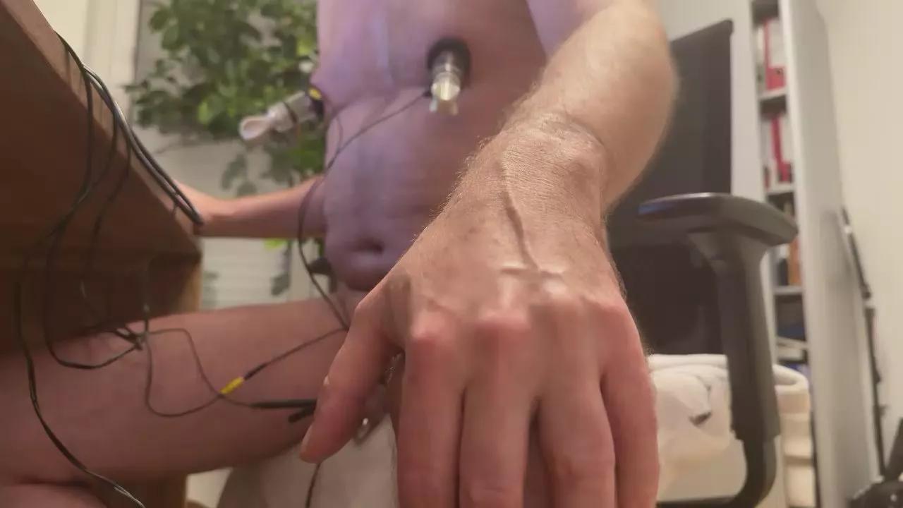 nippelplay2 on Cam4 