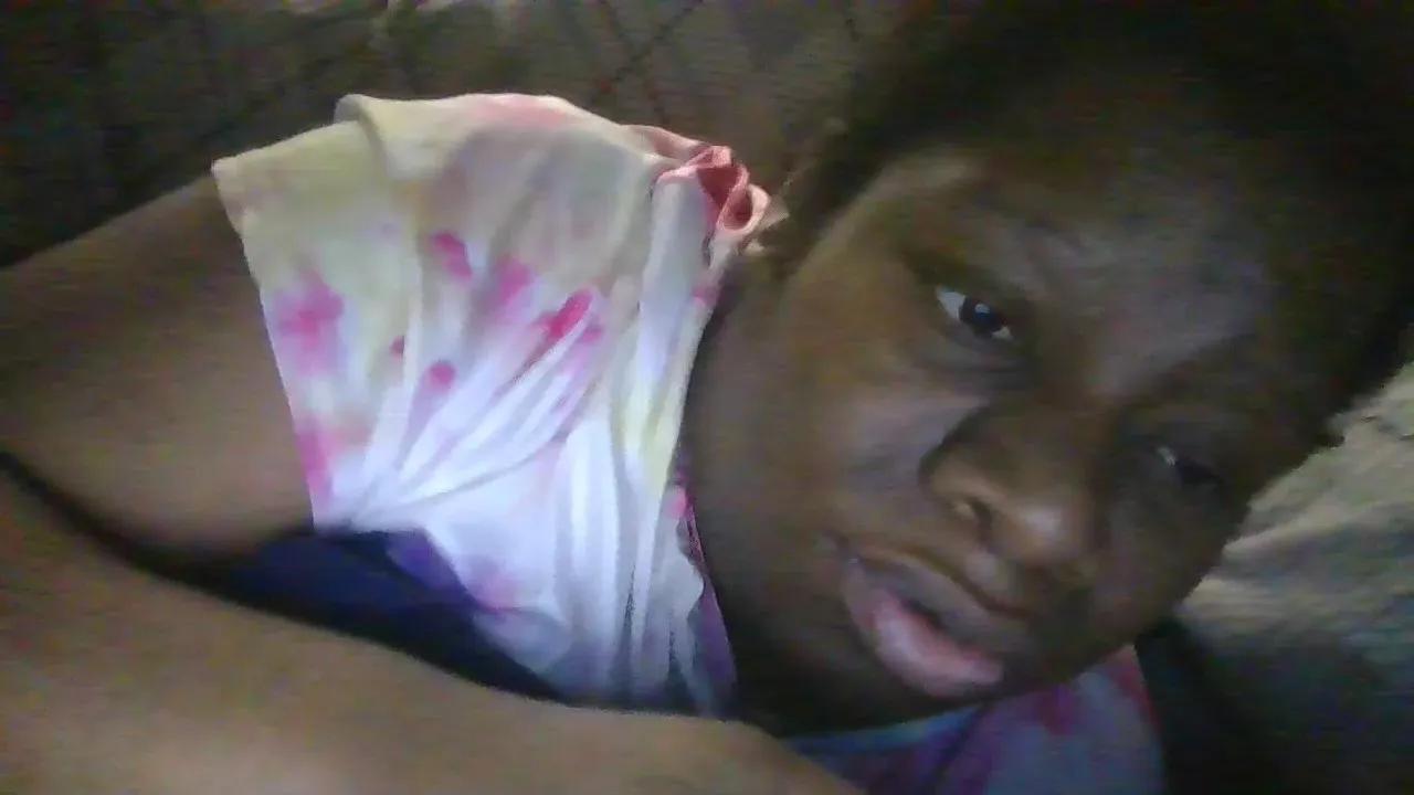 NoOnesCupOfTea on Cam4 
