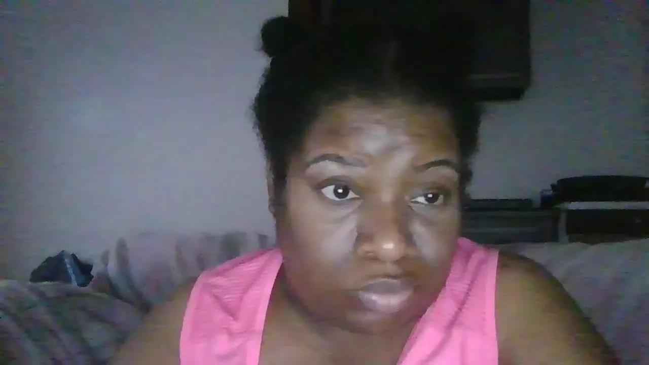 NoOnesCupOfTea on Cam4 