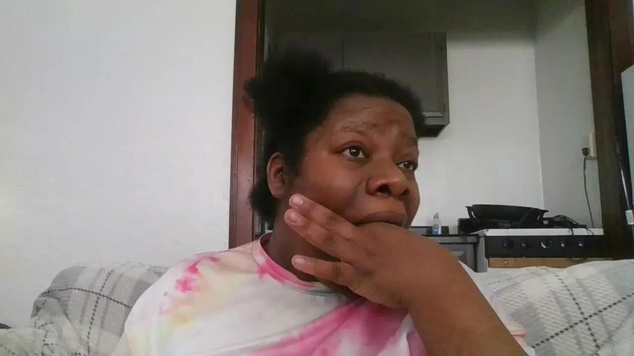 NoOnesCupOfTea on Cam4