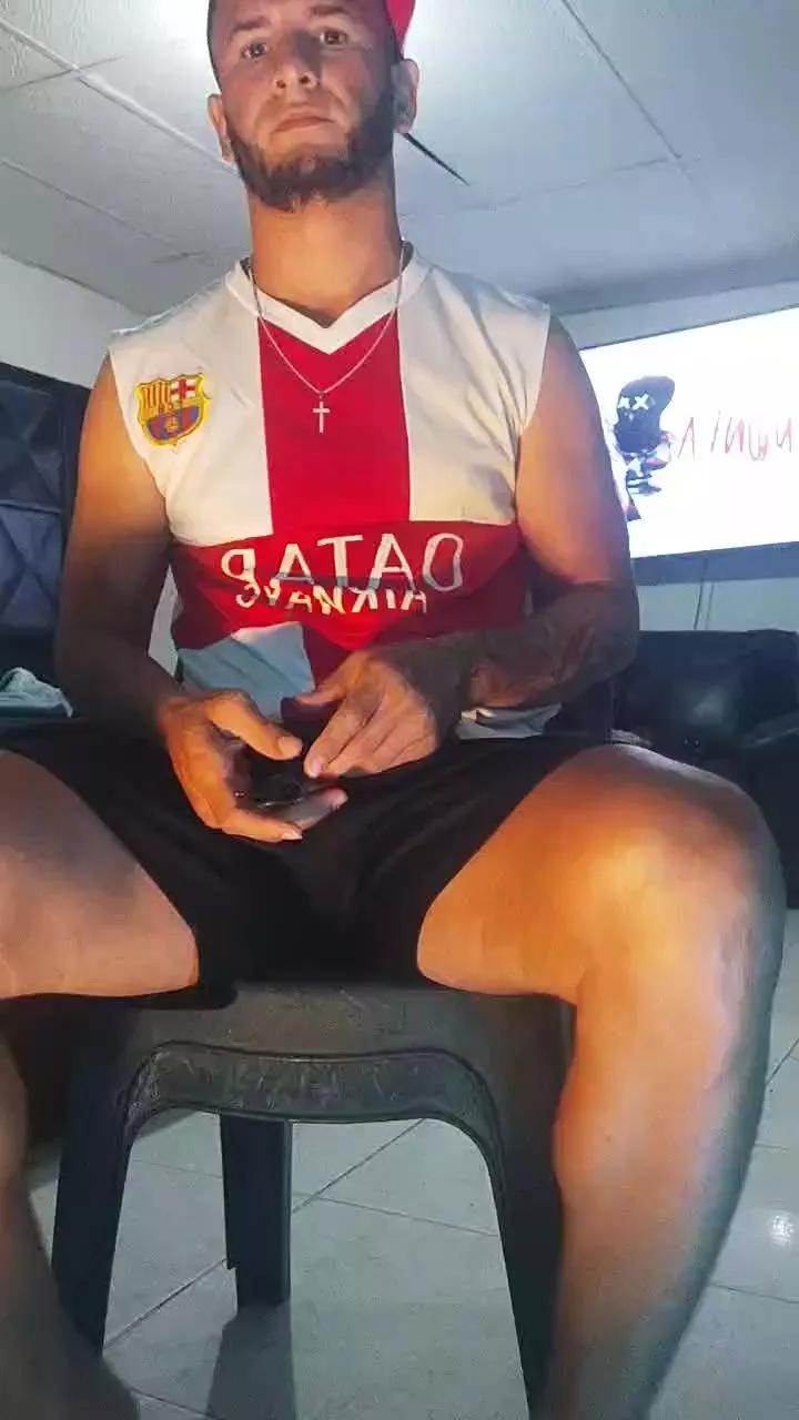 Papiyoungpig on Cam4 