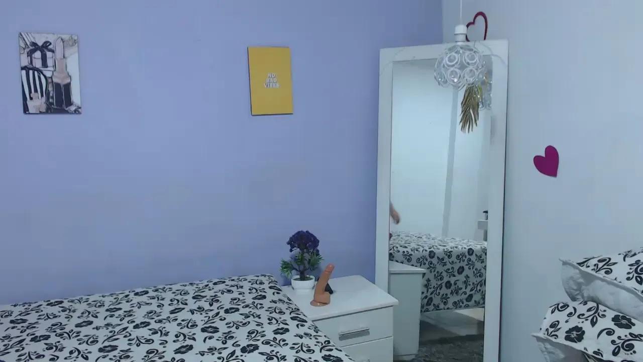 penelope_gucci2 on Cam4 