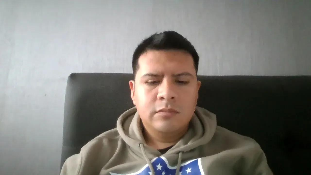 peruvianboy2 on Cam4