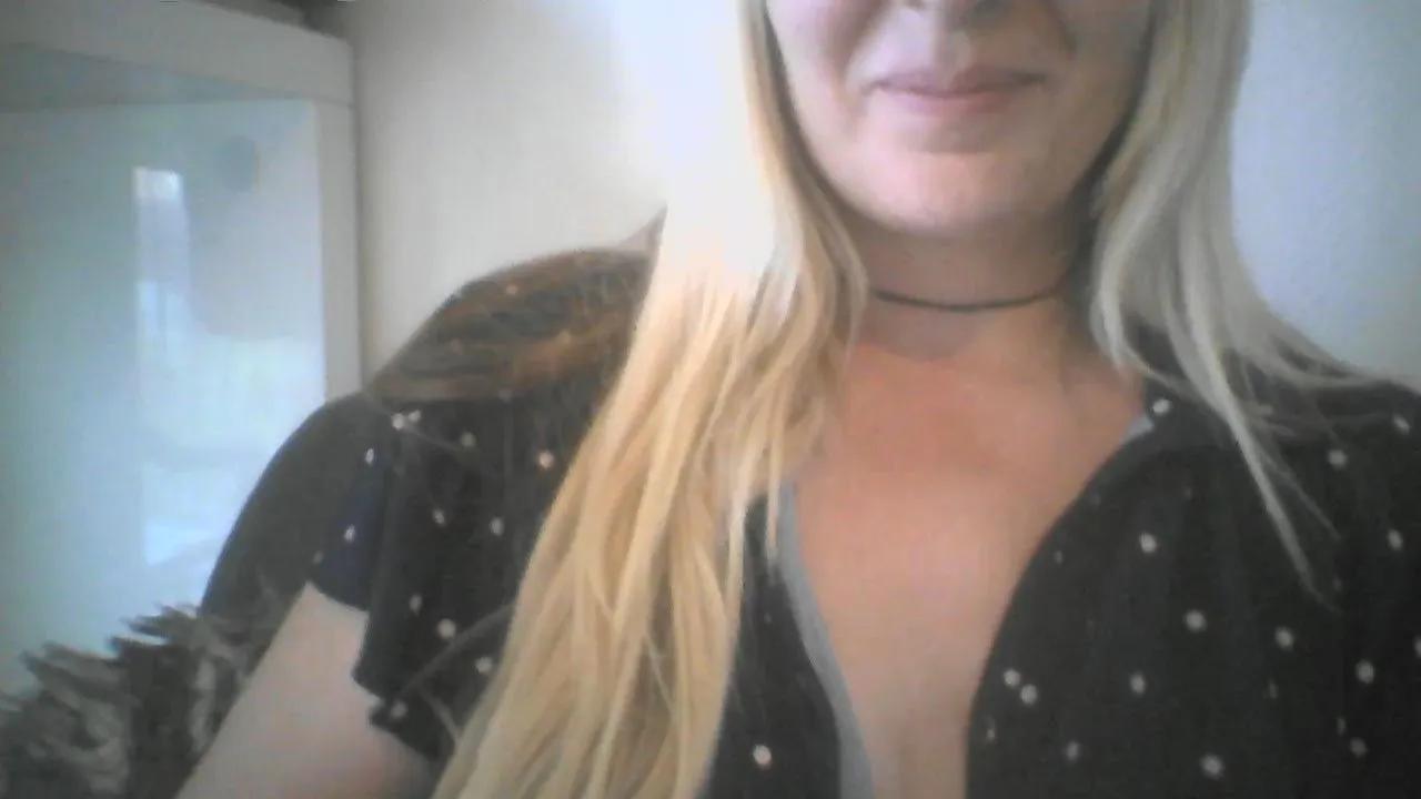 PhiloooSophie on Cam4