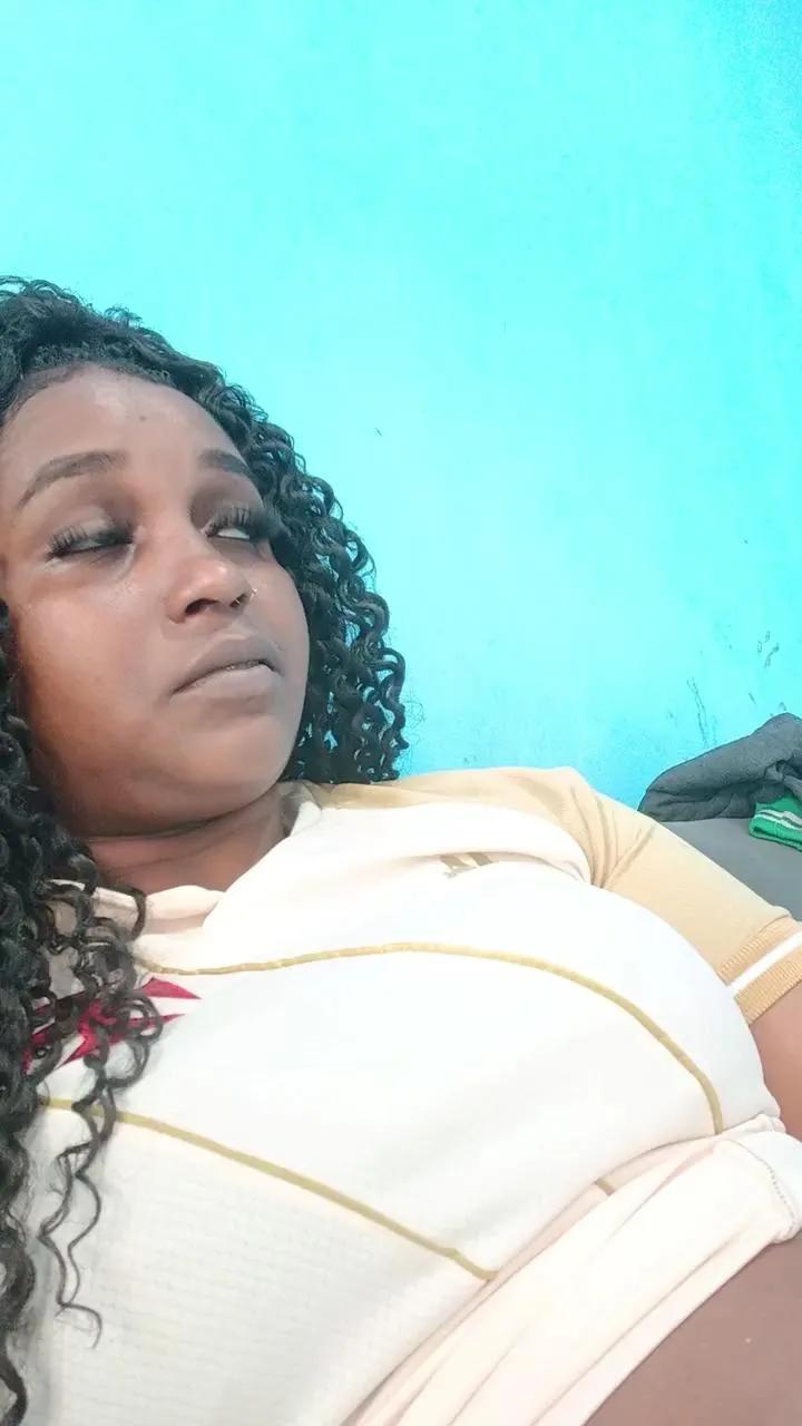 Pretafogosa021 on Cam4