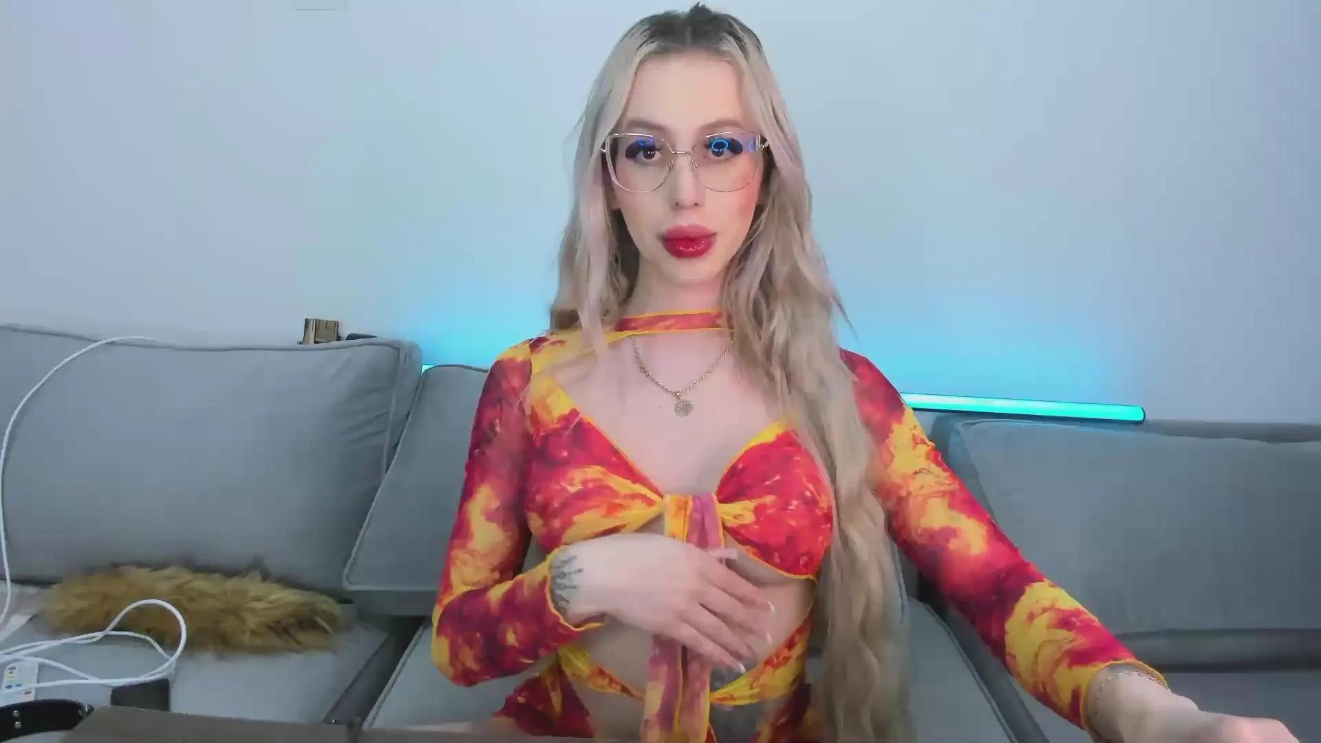 purpleladyx on Cam4 