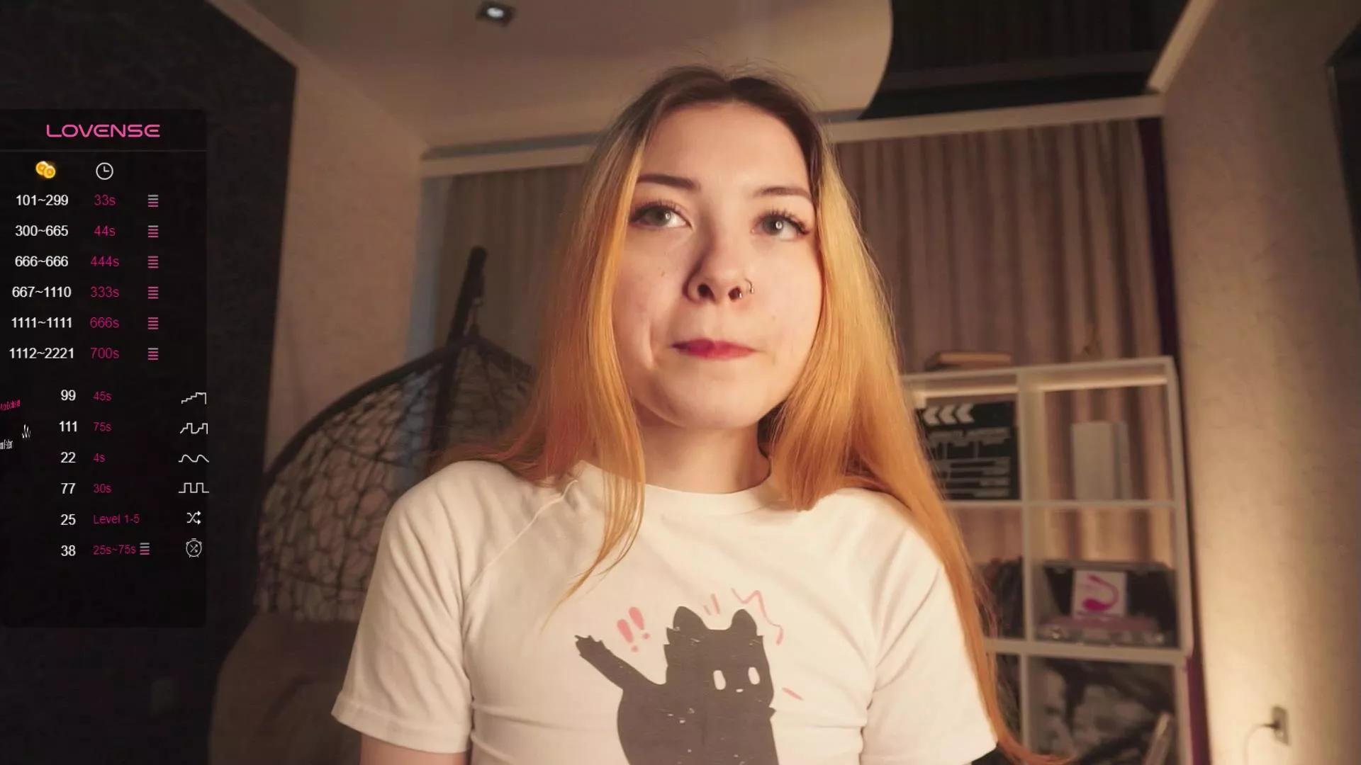 Pussy_Pikmi on Cam4 