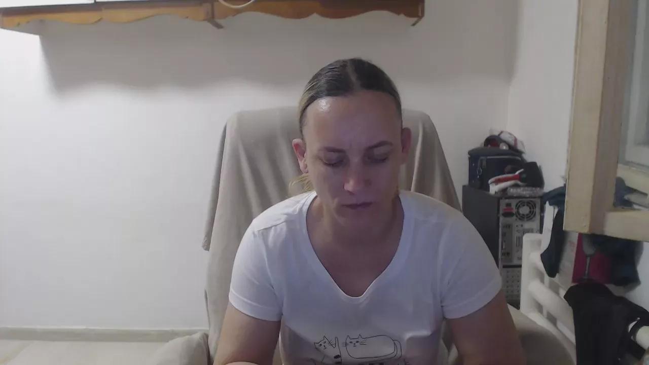 queensinner on Cam4 