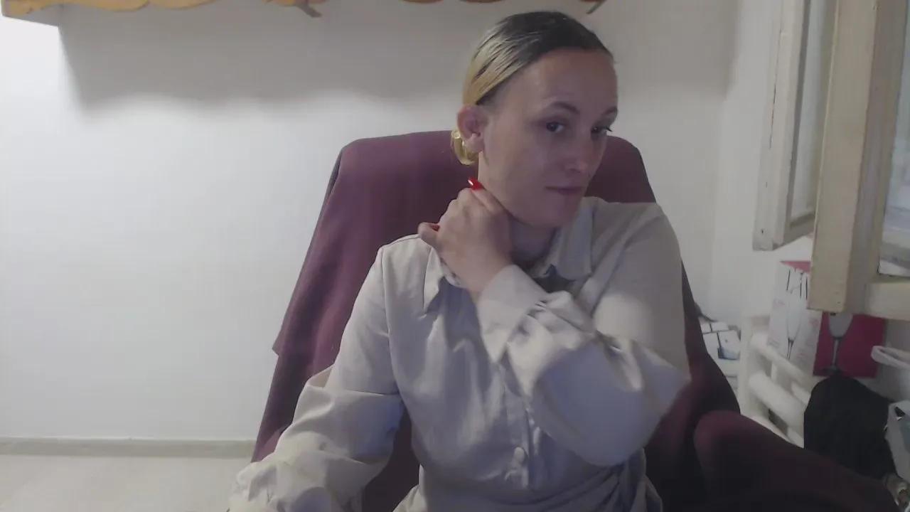 queensinner on Cam4 