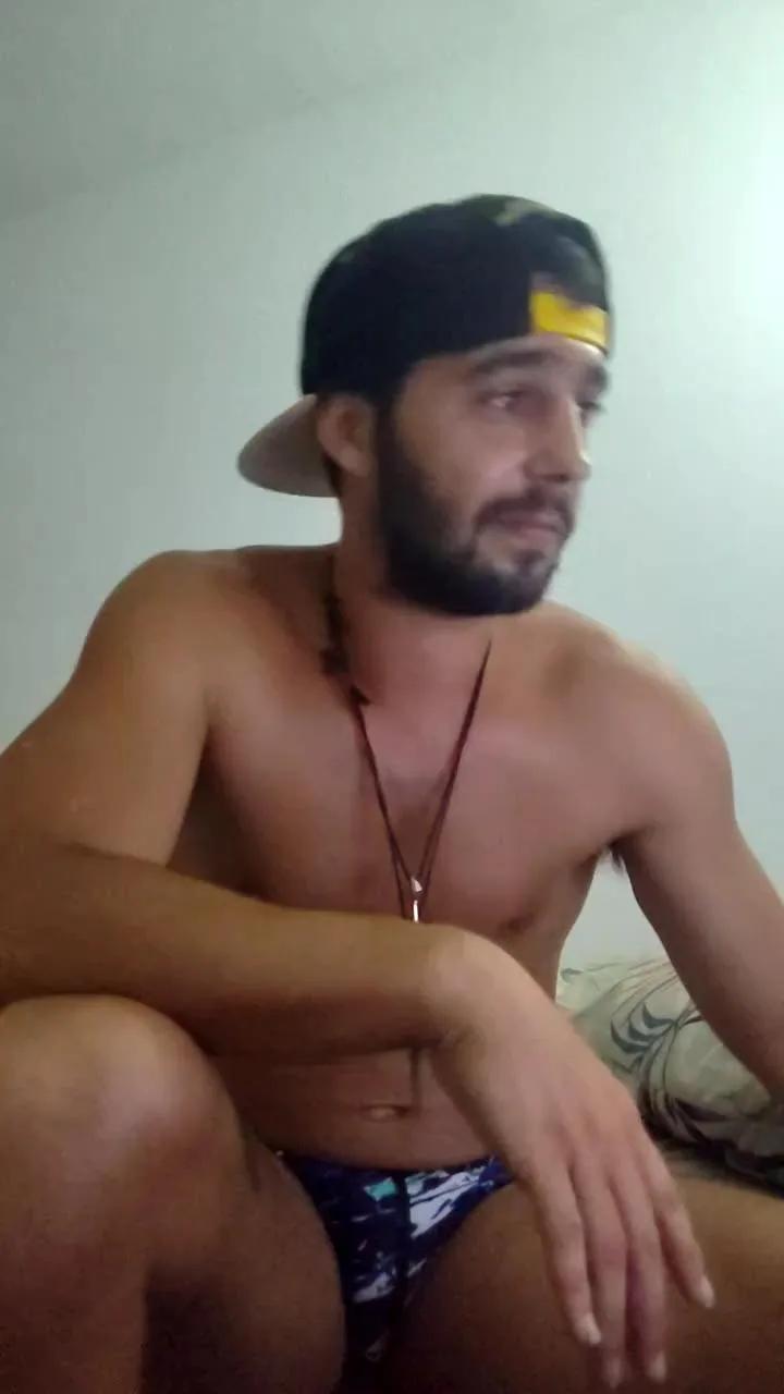 roger1898 on Cam4
