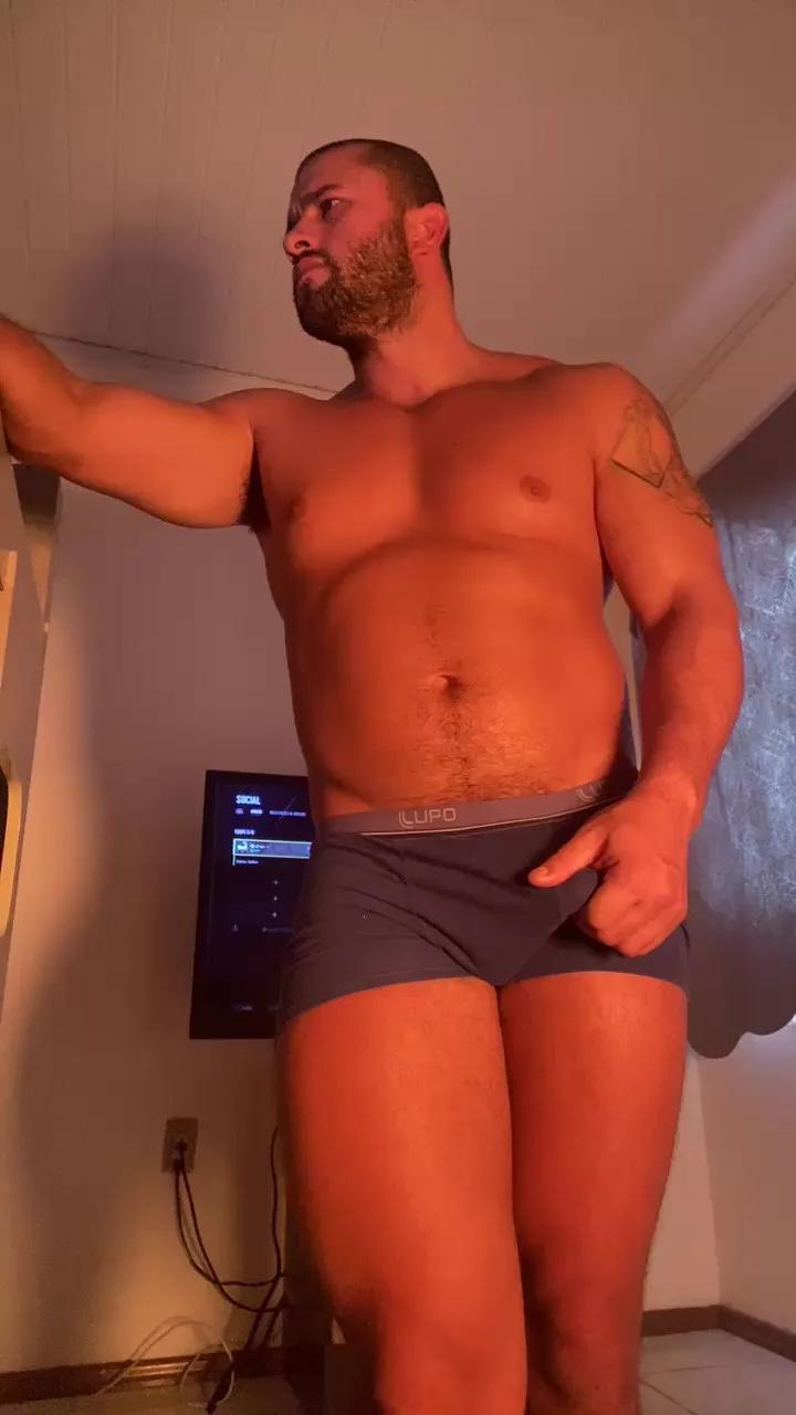 Romaninhoo on Cam4