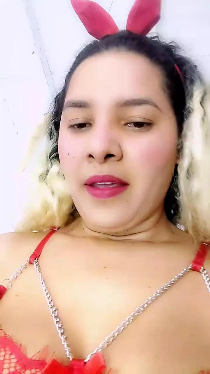Rossita_Golden1 on Cam4 