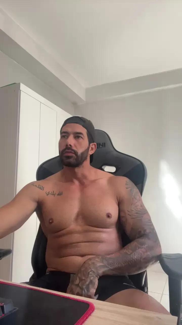 Saradoalto23 on Cam4 
