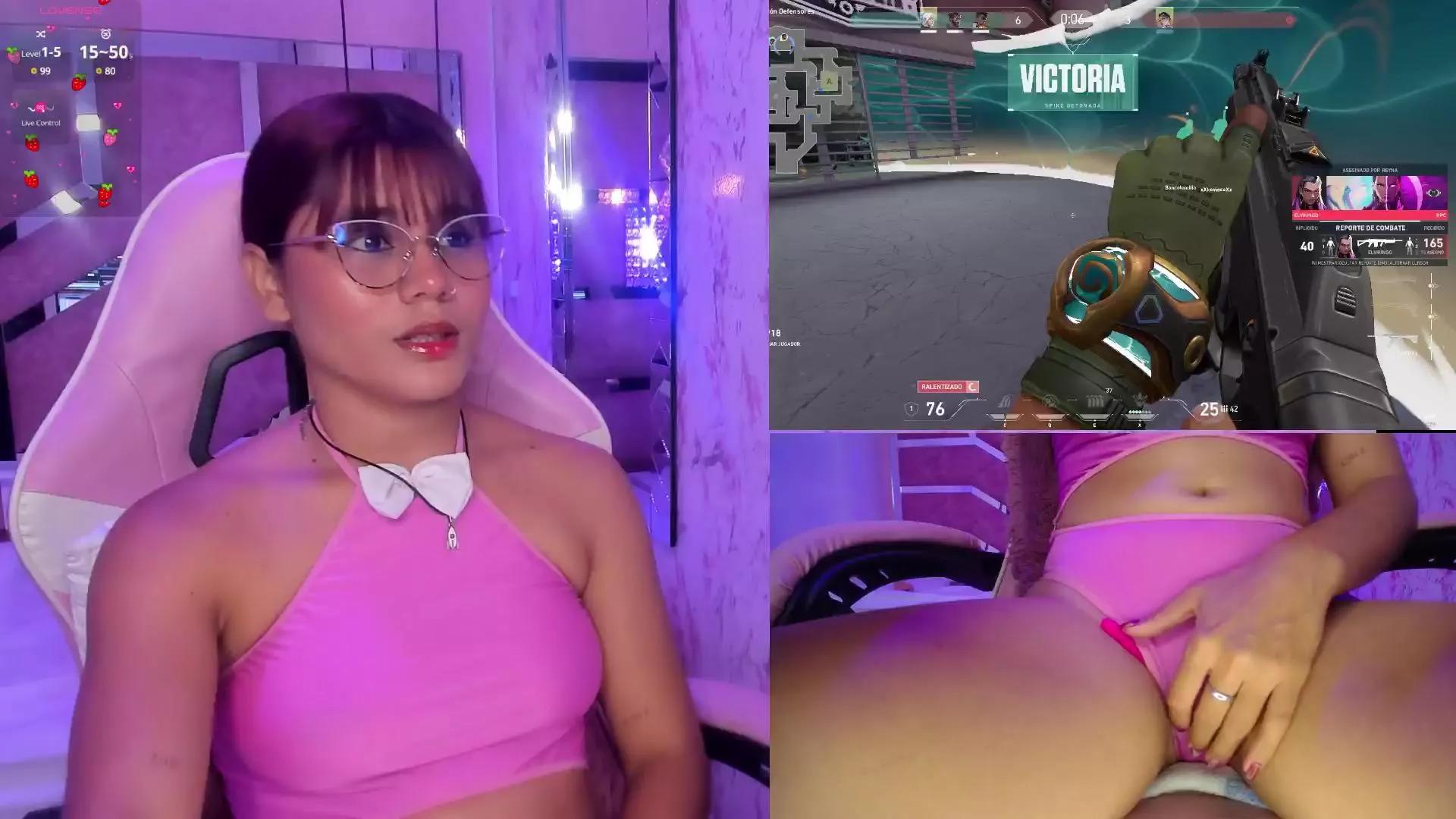 SaraHill_ on Cam4 