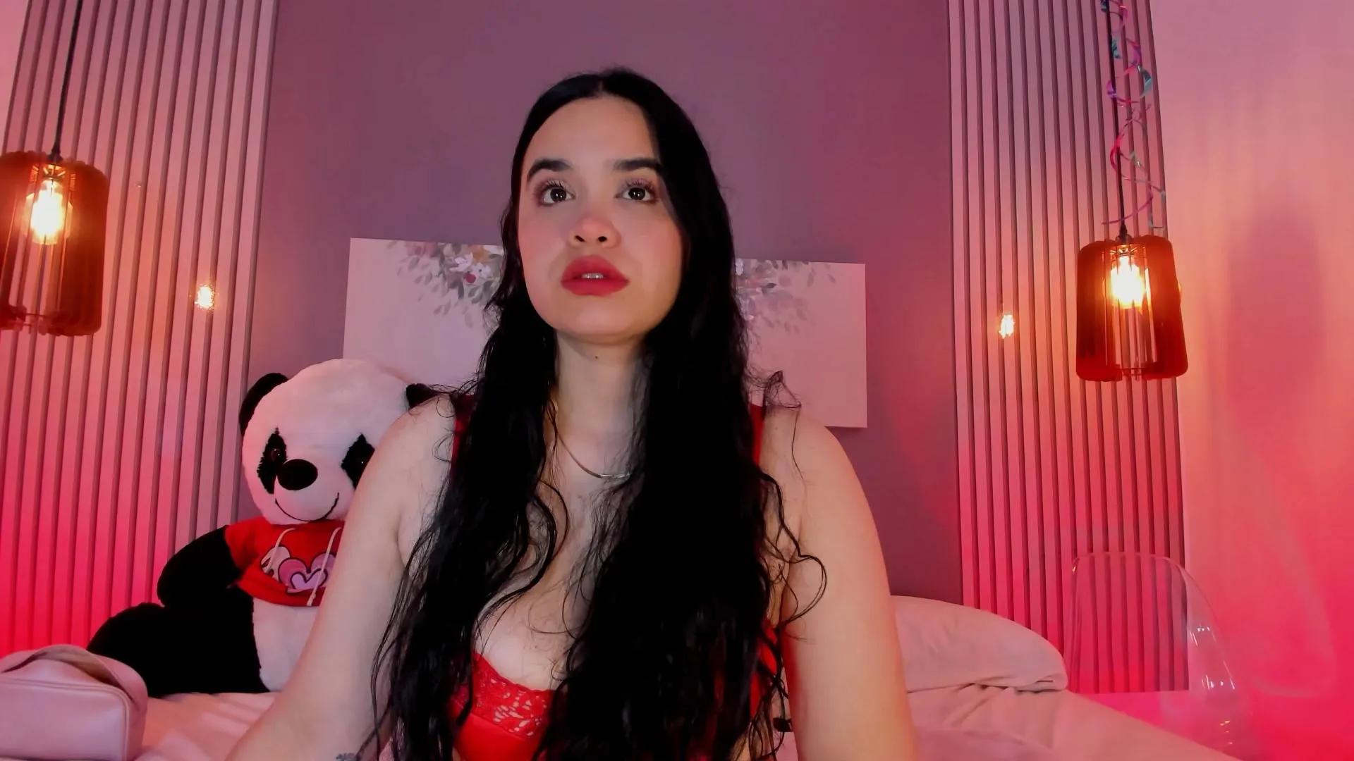 sarascoot_ on Cam4 
