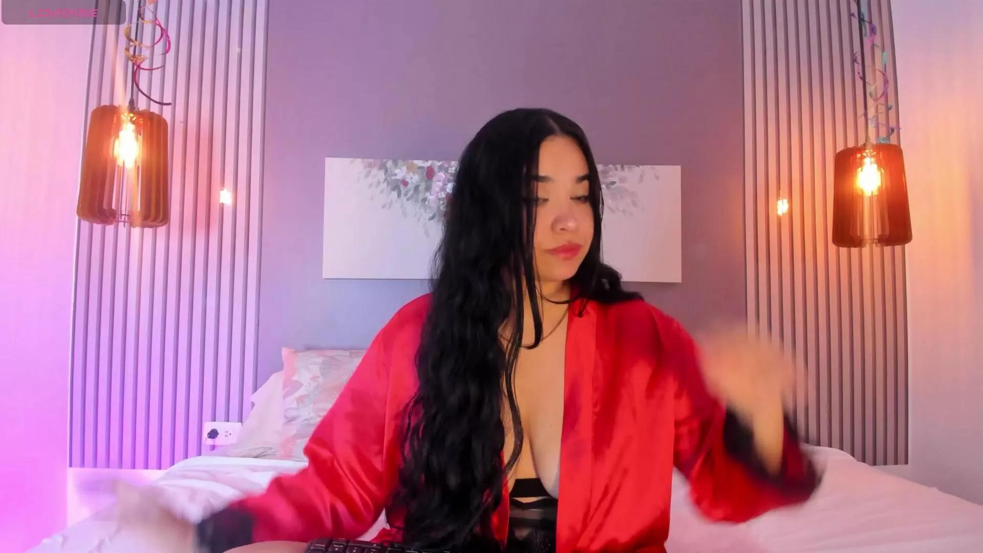 sarascoot_ on Cam4 