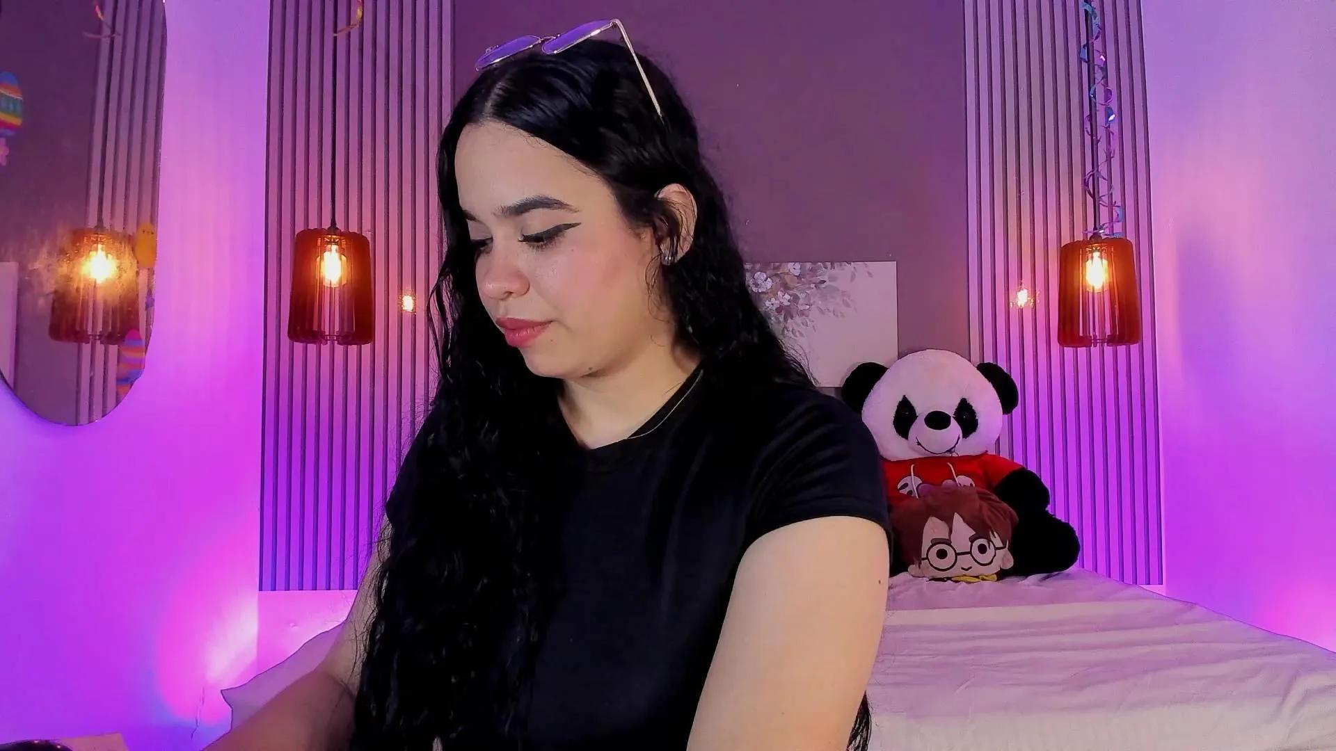 sarascoot_ on Cam4