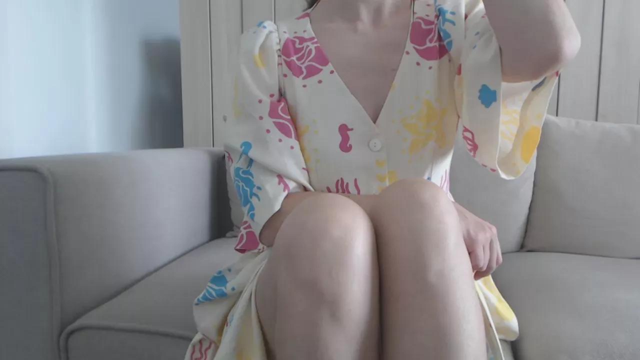 ShySchoolGrl on Cam4 