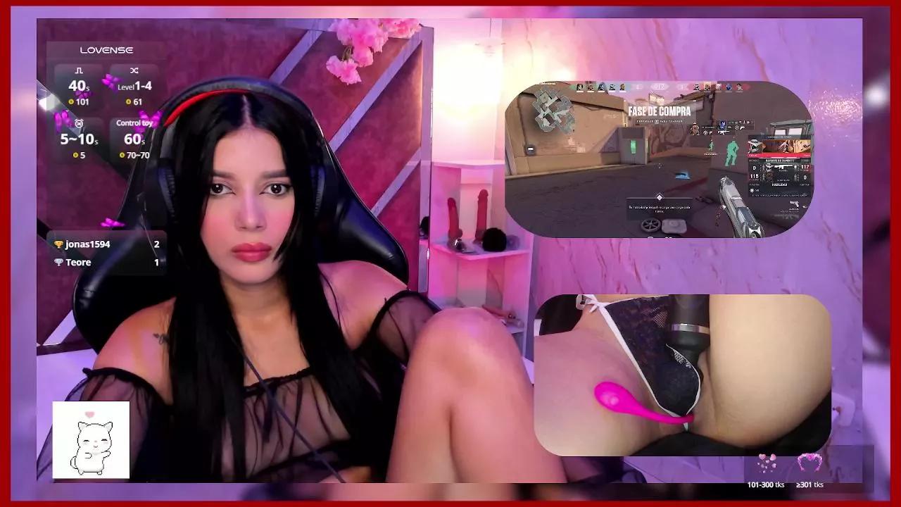 SweetieCloe on Cam4 