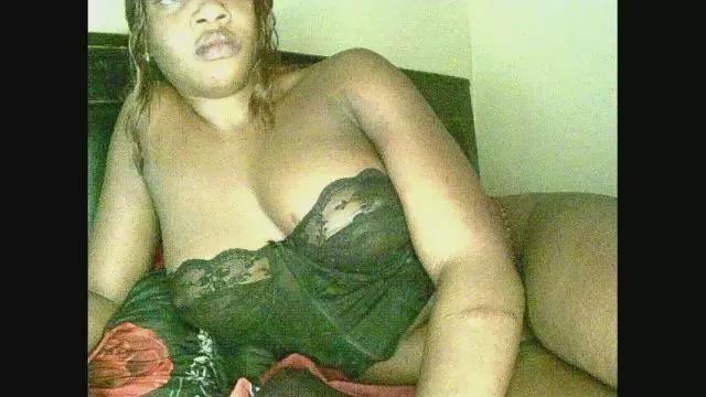 Tanaxha on Cam4 