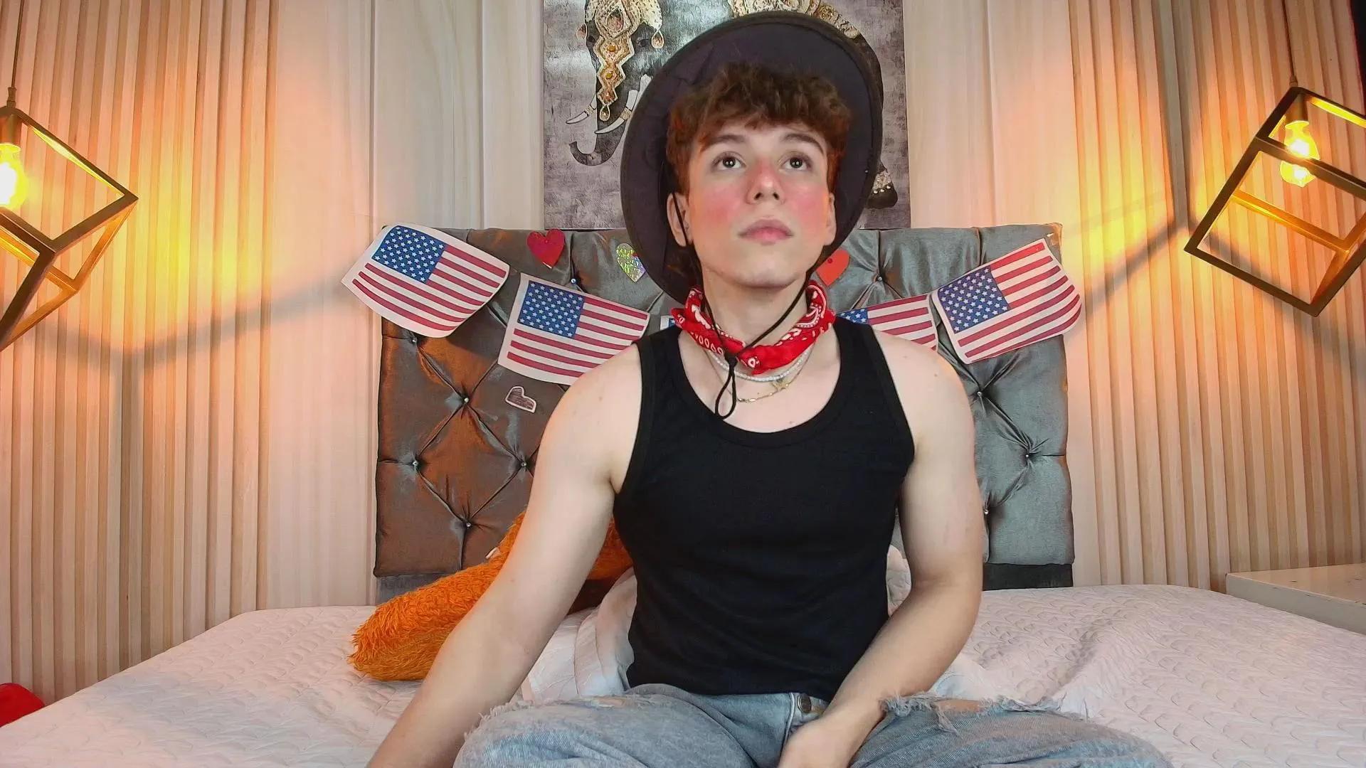 Tayler_White on Cam4
