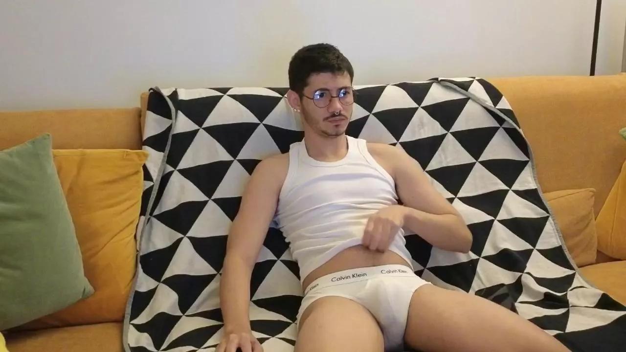 Tommy_Myler on Cam4 