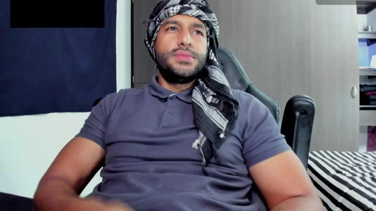 tuzzio1 on Cam4 