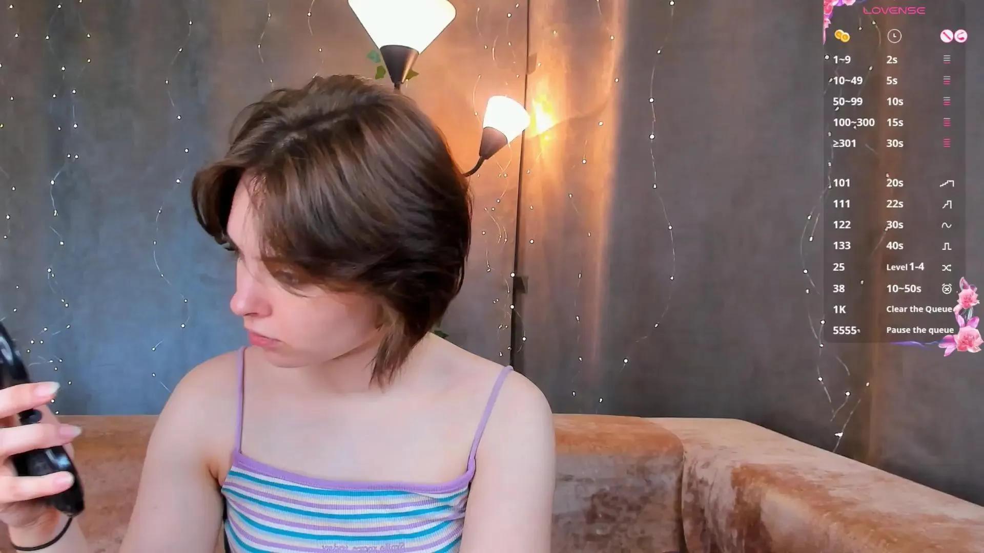 UdelaAtlee on Cam4