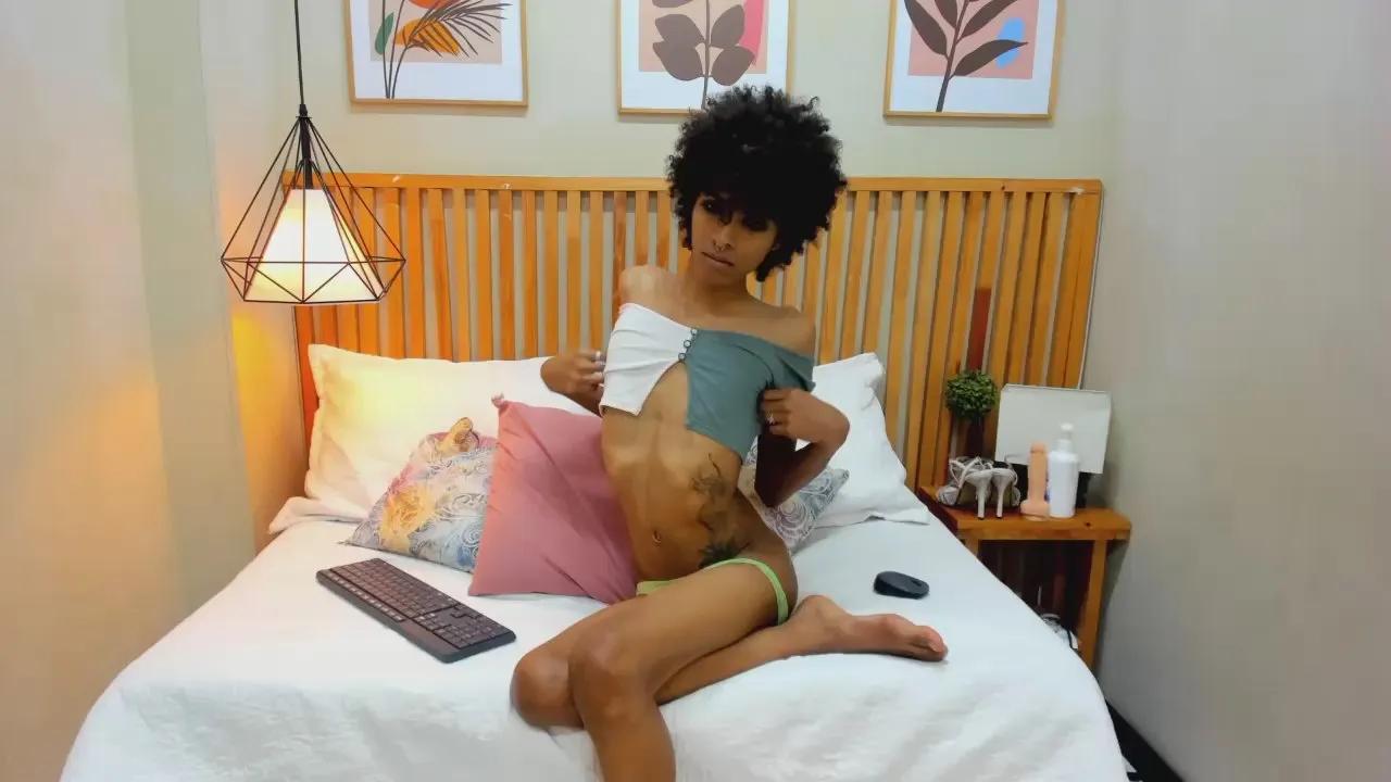 VioletSalvatore on Cam4