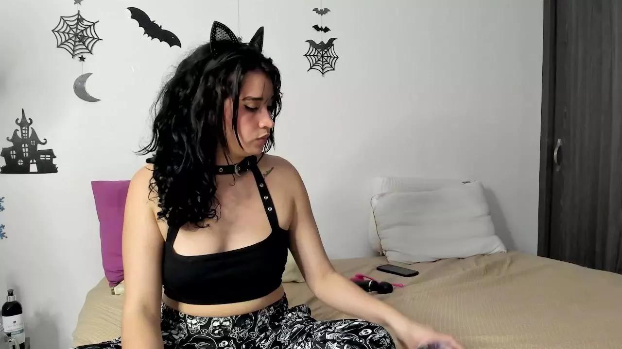 Vivi_Jacko on Cam4 