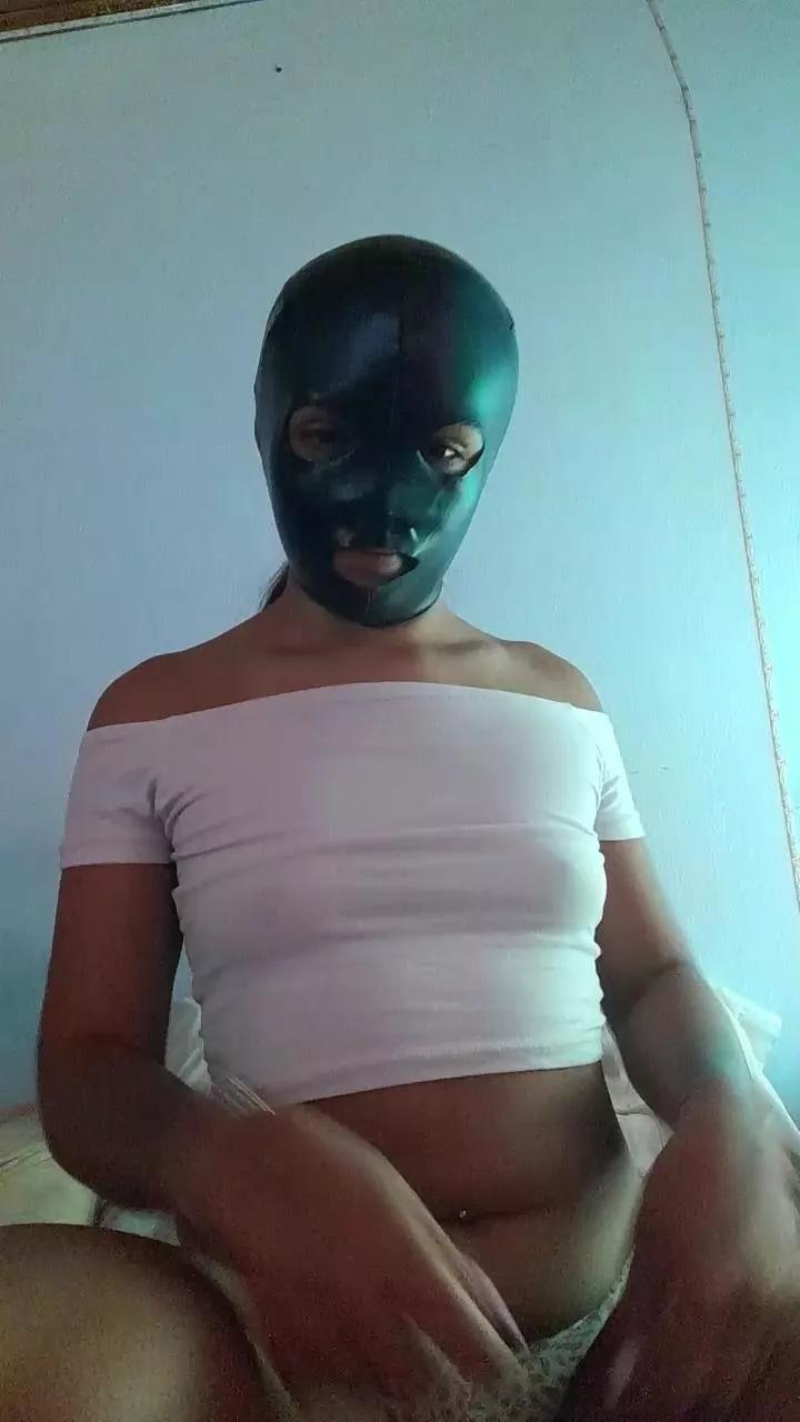 xxxcubana3 on Cam4 
