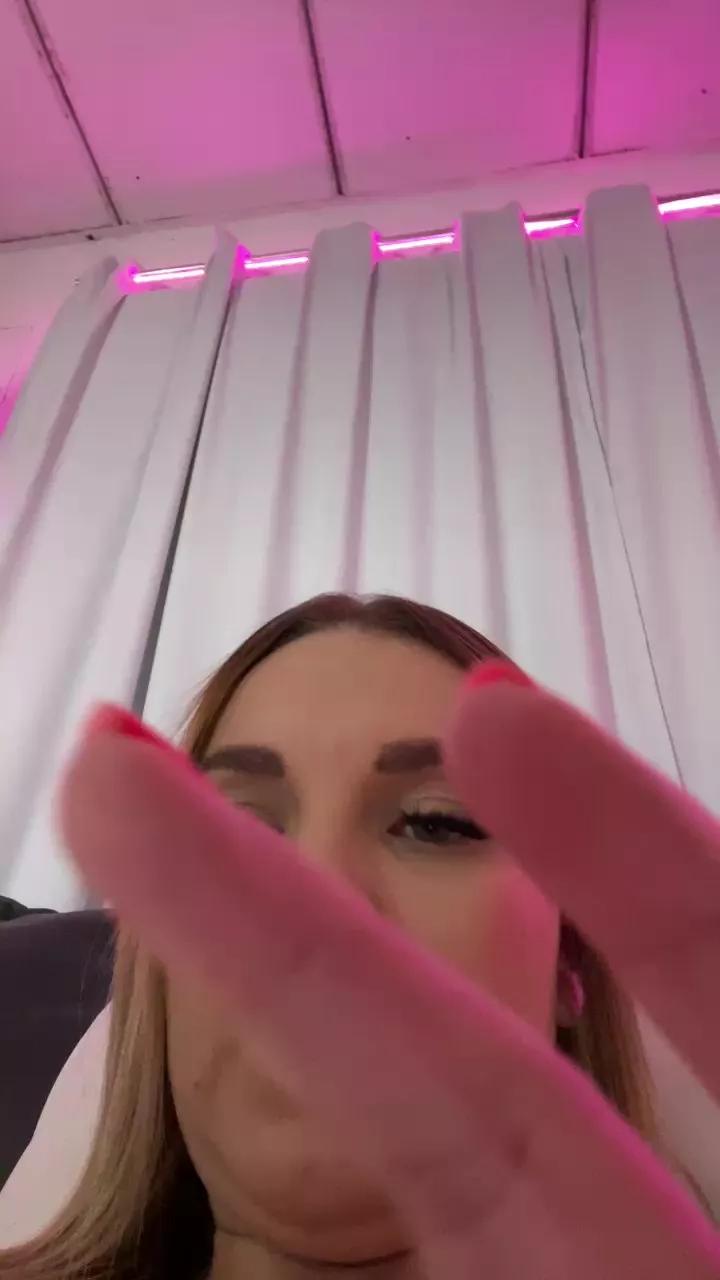 Yeneferbrazil on Cam4 