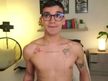 alanjames_x on Chaturbate 