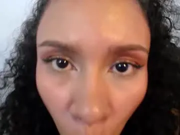little18doll on Chaturbate
