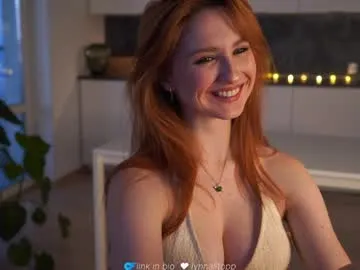 lynnalltop on Chaturbate