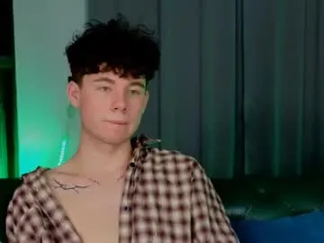 moon_gloww on Chaturbate