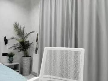 red_mok — twerk #new here <i'm #young #18 #asian and very very #shy [420 tokens remaining]