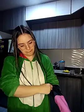 Alana_Banana_ on StripChat 
