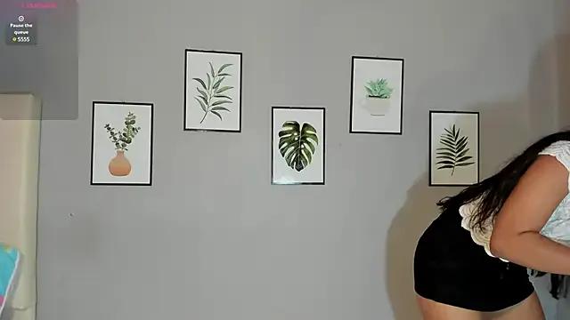 AlanieW on StripChat 