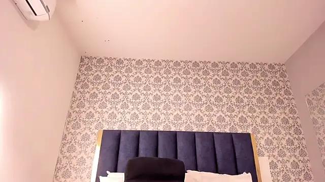 AmyyRossee_ on StripChat