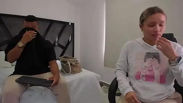 AnnieAndStefan on StripChat 